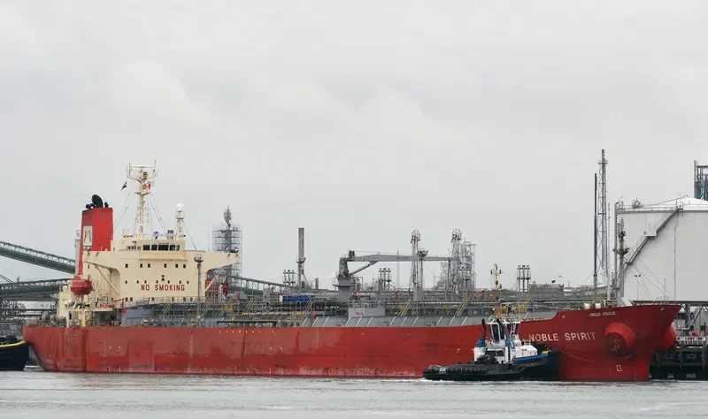CORAL PEARL Tanker IMO 9213909 photo 2