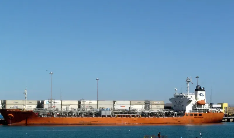 BOW CONDOR Tanker IMO 9214032 photo 3