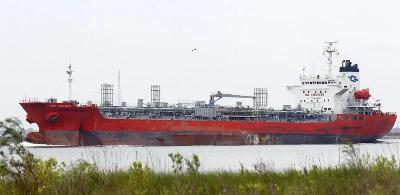 BOW CONDOR Tanker IMO 9214032 photo 7