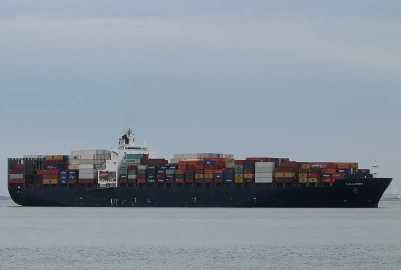 E.R LONDON Container Ship IMO 9214202