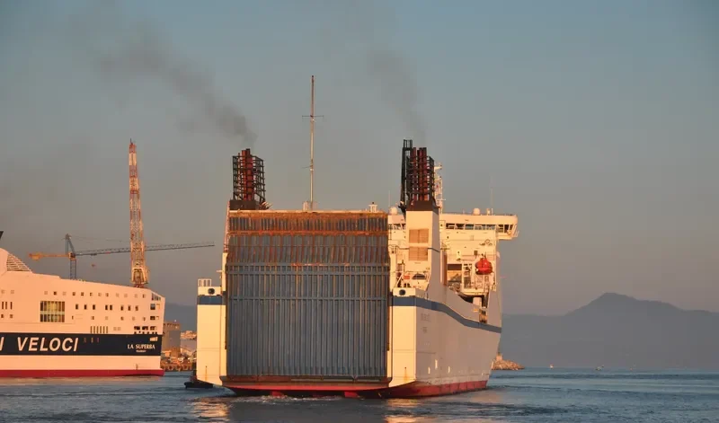 STENA FORECASTER Ro-Ro IMO 9214678 photo 9