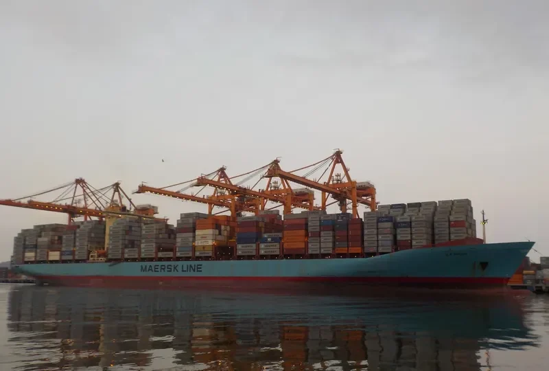 A.P.MOLLER Container Ship IMO 9214898 photo 3
