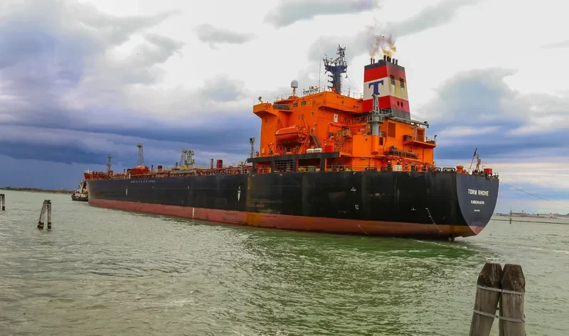 RHONE Tanker IMO 9215086 photo 6