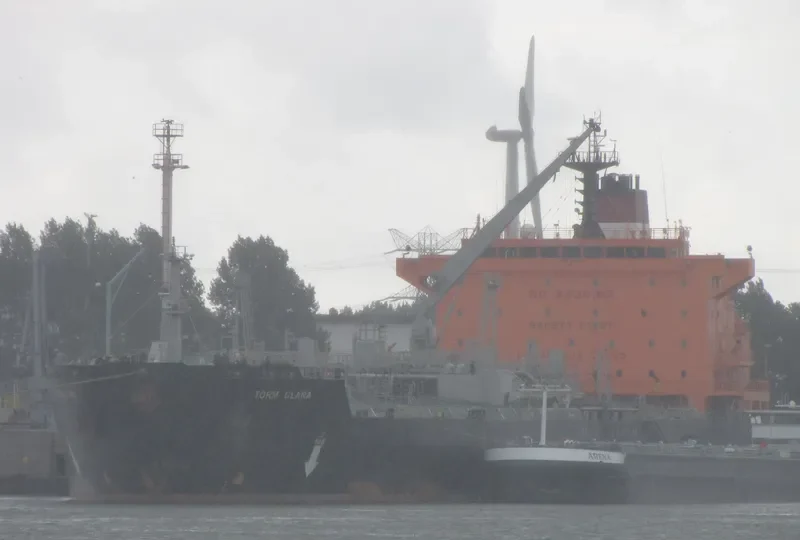 MYRI JOY Tanker IMO 9215098 photo 10
