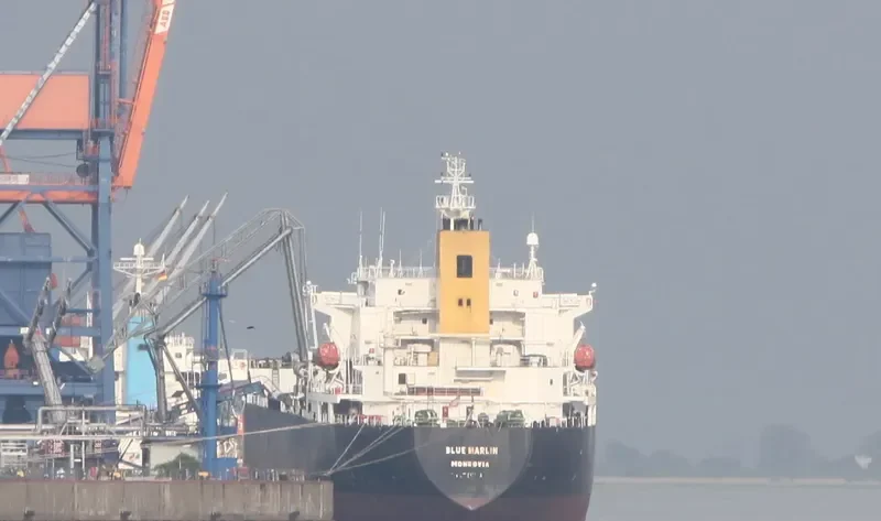 BLUE MARLIN Tanker IMO 9215115 photo 3