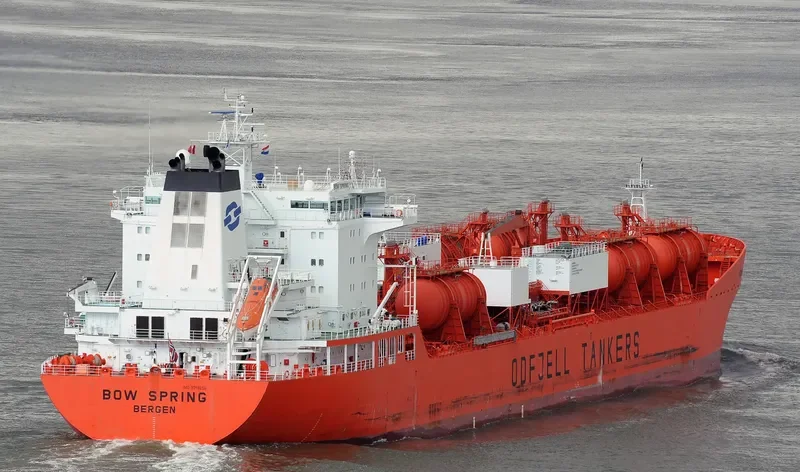 BOW SPRING Tanker IMO 9215256 photo 6