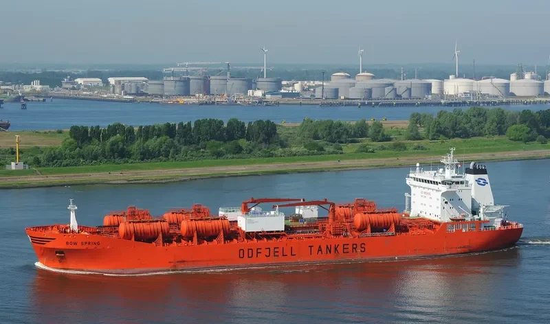 BOW SPRING Tanker IMO 9215256 photo 7