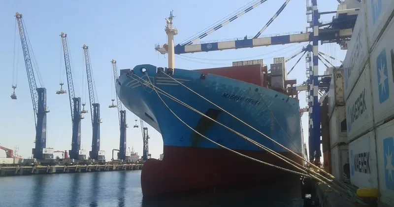 W KITHIRA Container Ship IMO 9215323 photo 7
