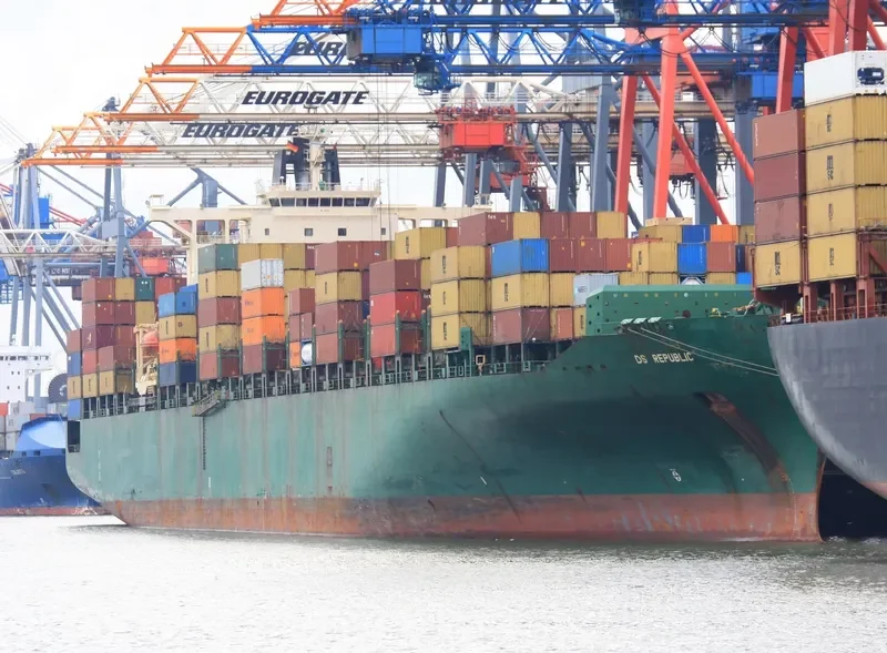 DS REPUBLIC Container Ship IMO 9215830 photo 10