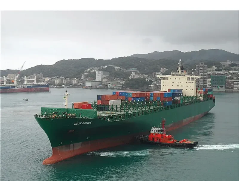 DS NATIONAL Container Ship IMO 9215842 photo 4