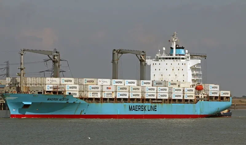 MAERSK NESTON Container Ship IMO 9215907 photo 5