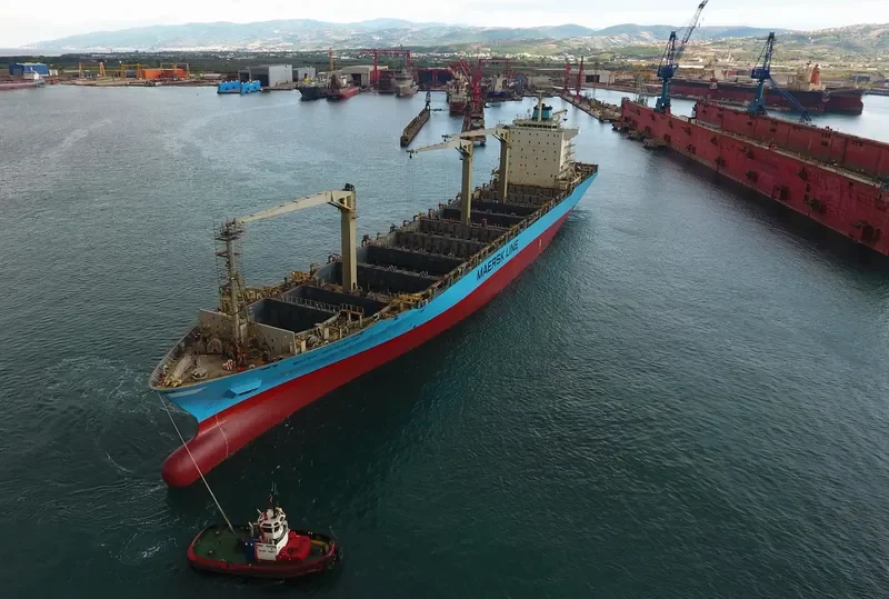MAERSK NORTHAMPTON Container Ship IMO 9215919 photo 3