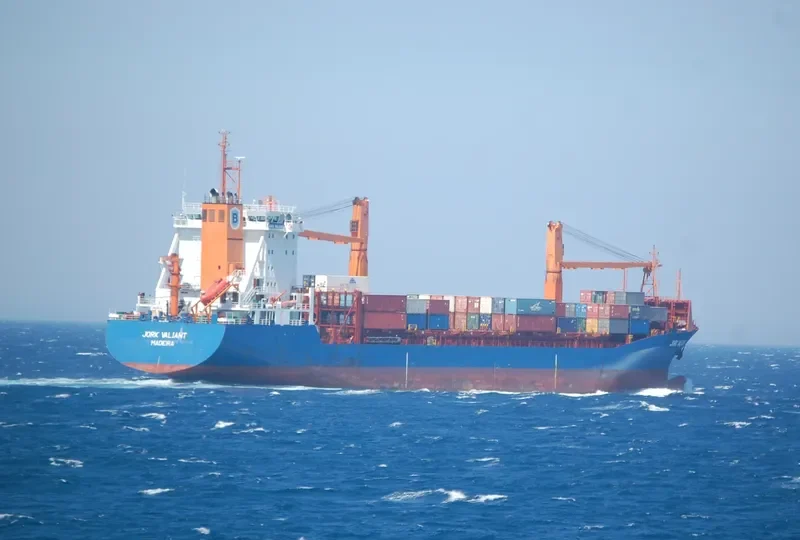 JORK VALIANT Container Ship IMO 9216107 photo 2
