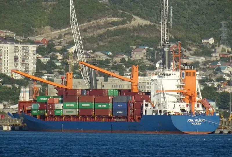 JORK VALIANT Container Ship IMO 9216107 photo 7