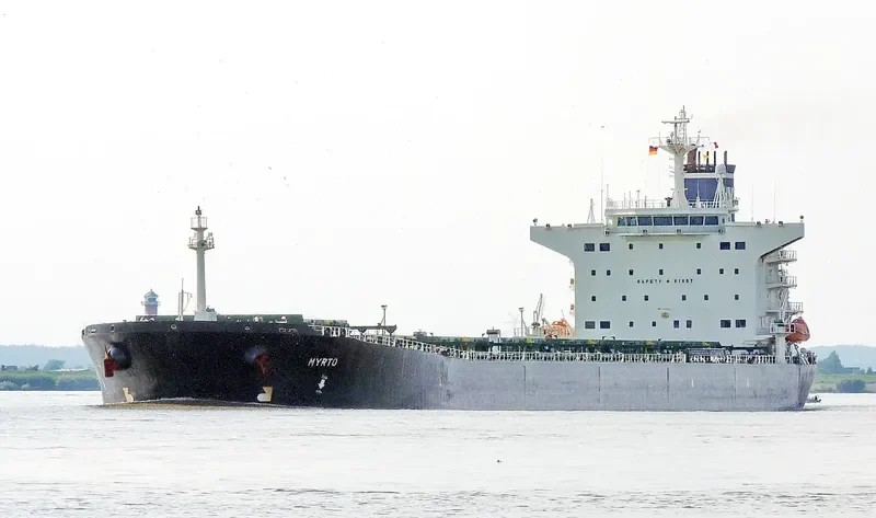 YONG FA MEN Bulk Carrier IMO 9216224 photo 9