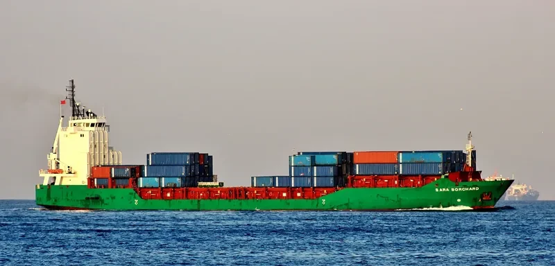 LANTAU ACE Container Ship IMO 9216353 photo 5