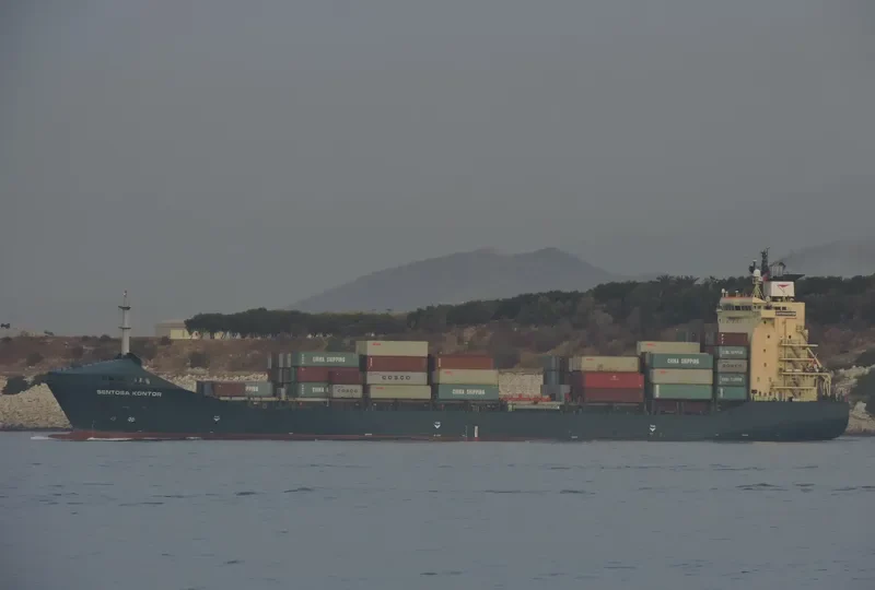SENTOSA Container Ship IMO 9216365 photo 7