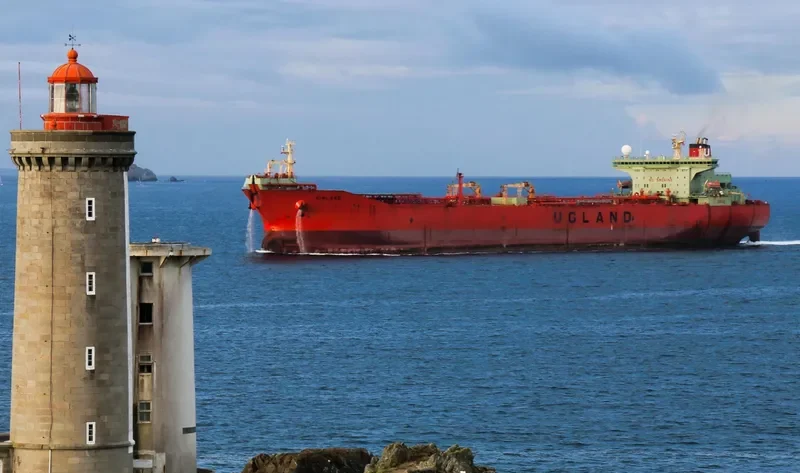 VINLAND Tanker IMO 9216389 photo 10