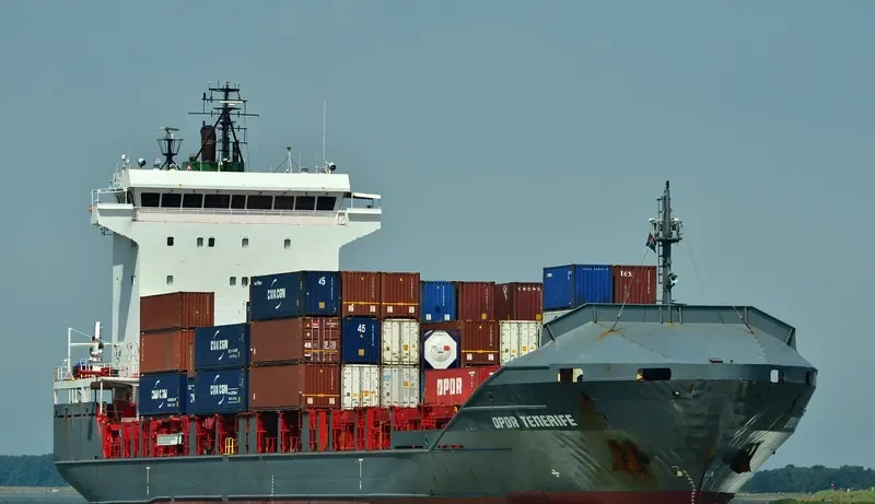 HAI SU 1 Container Ship IMO 9216846 photo 10