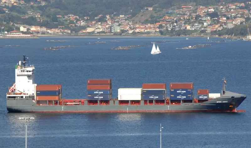 TANG SHAN GANG JI 1 Container Ship IMO 9216858 photo 7