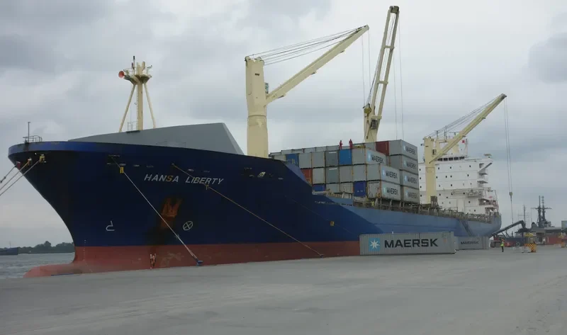 SSL DELHI Container Ship IMO 9217034 photo 3