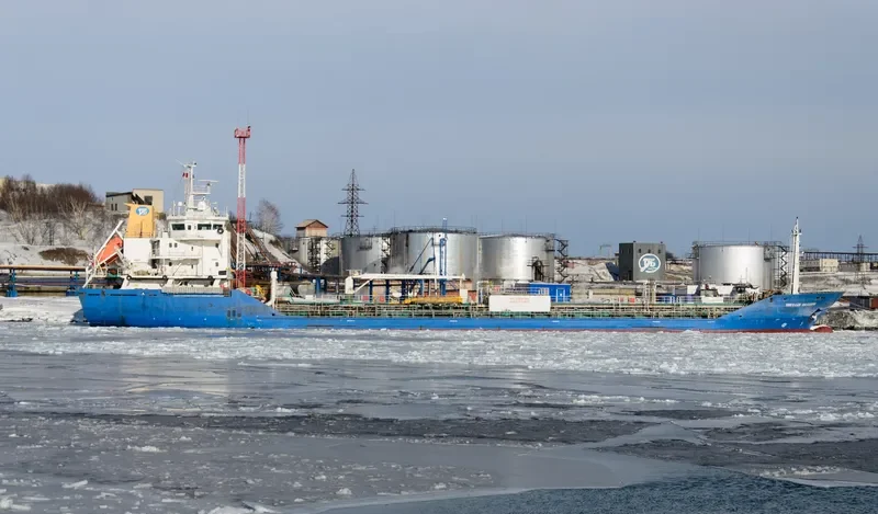 NIKOLAY SHALAVIN Tanker IMO 9217321 photo 4