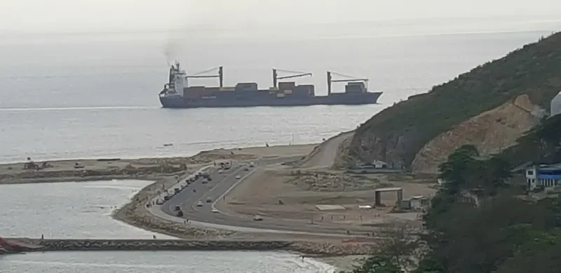 ALTONIA Container Ship IMO 9217553 photo 3