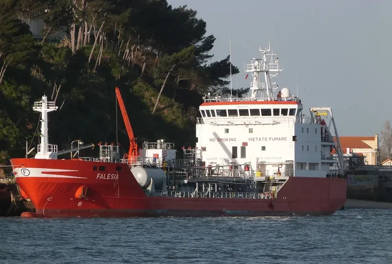 FALESIA Tanker IMO 9217890 photo 7