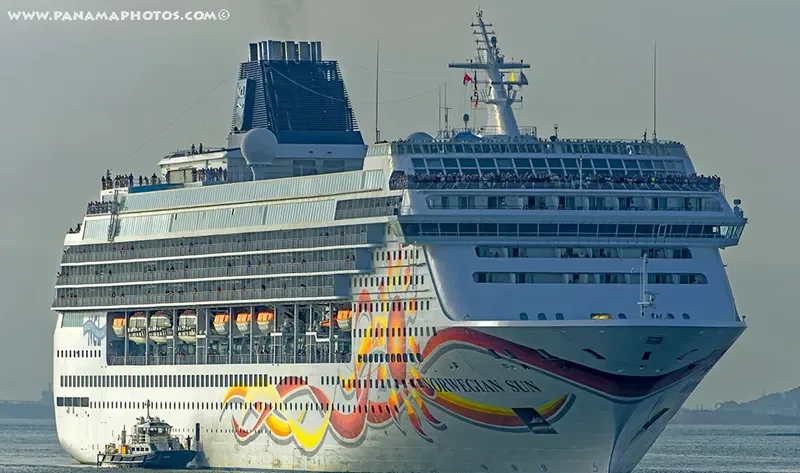 NORWEGIAN SUN Passenger Ship IMO 9218131 photo 3