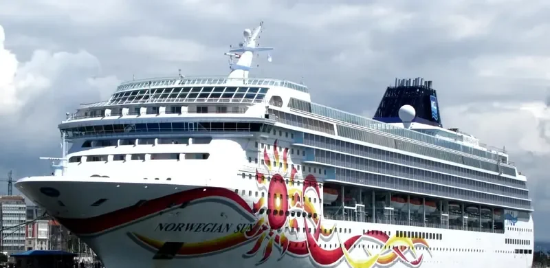 NORWEGIAN SUN Passenger Ship IMO 9218131 photo 7