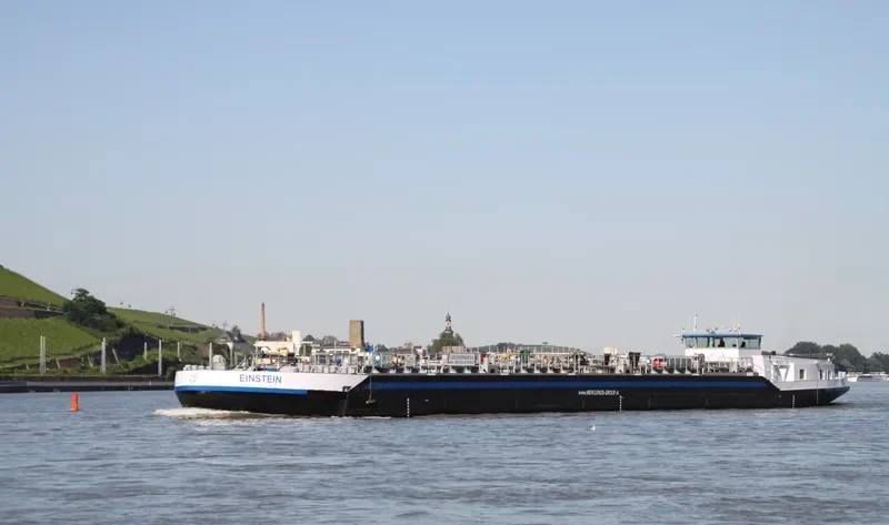EINSTEIN Tanker IMO 9218741 photo 6