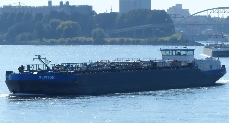 NEWTON Tanker IMO 9218753 photo 9