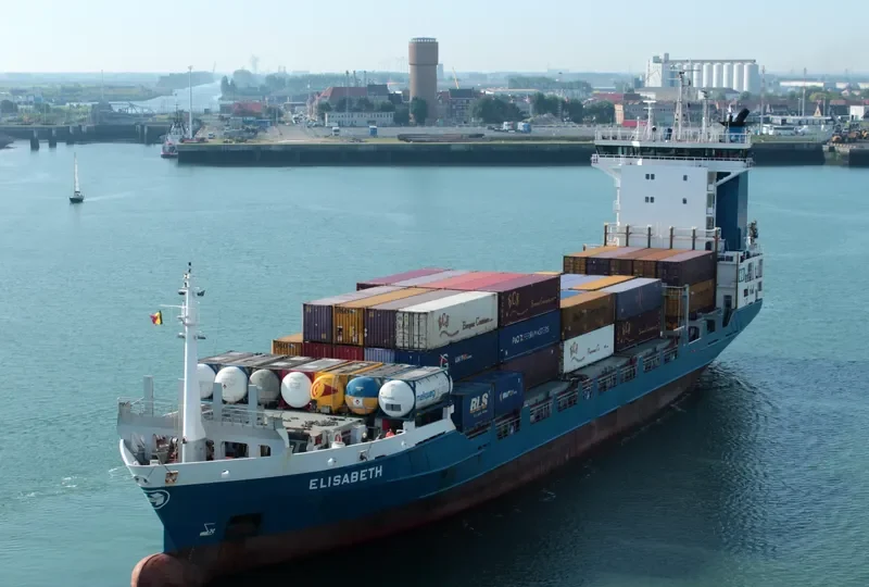 ELISABETH Container Ship IMO 9219862 photo 4