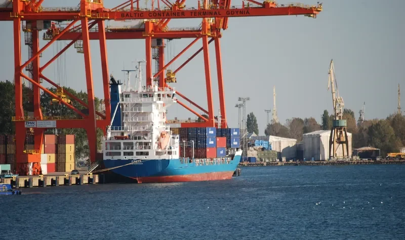 FREYA Container Ship IMO 9219874 photo 7