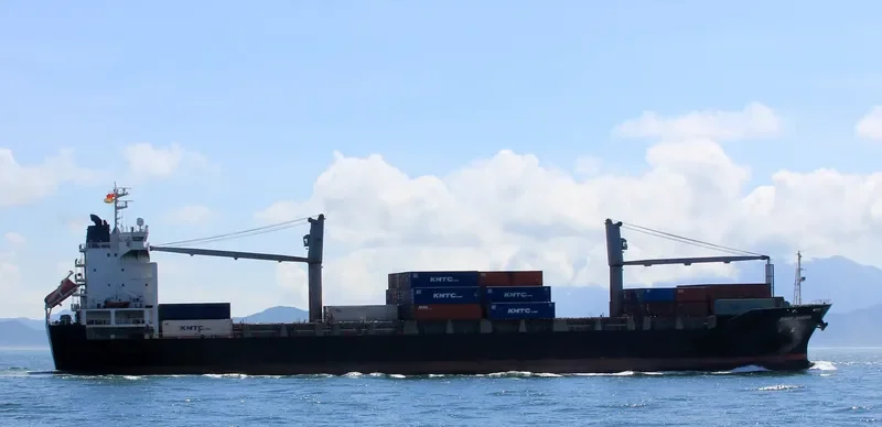 SINAR BANGKA Container Ship IMO 9220304 photo 4