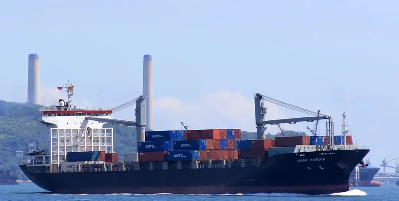 SINAR BANGKA Container Ship IMO 9220304 photo 5