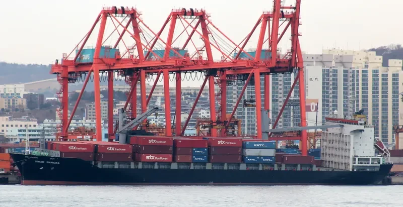 SINAR BANGKA Container Ship IMO 9220304 photo 9