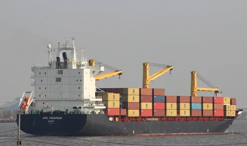 JPO AQUARIUS Container Ship IMO 9220316 photo 3
