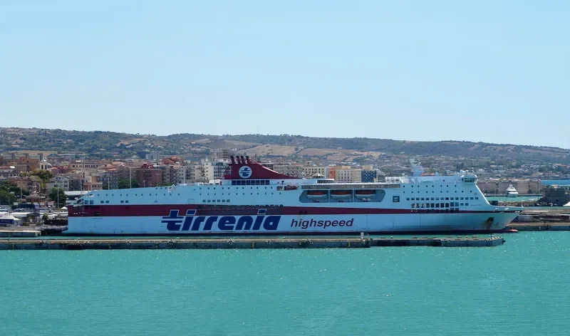 FESTOS PALACE Ro-Ro IMO 9220342 photo 5