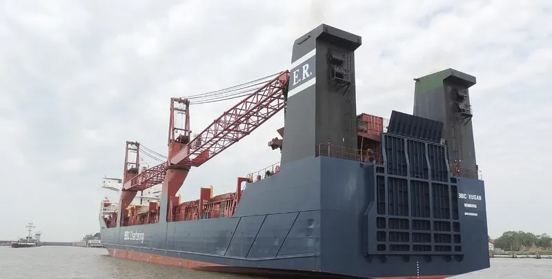 FLEET LEADER Ro-Ro IMO 9220639
