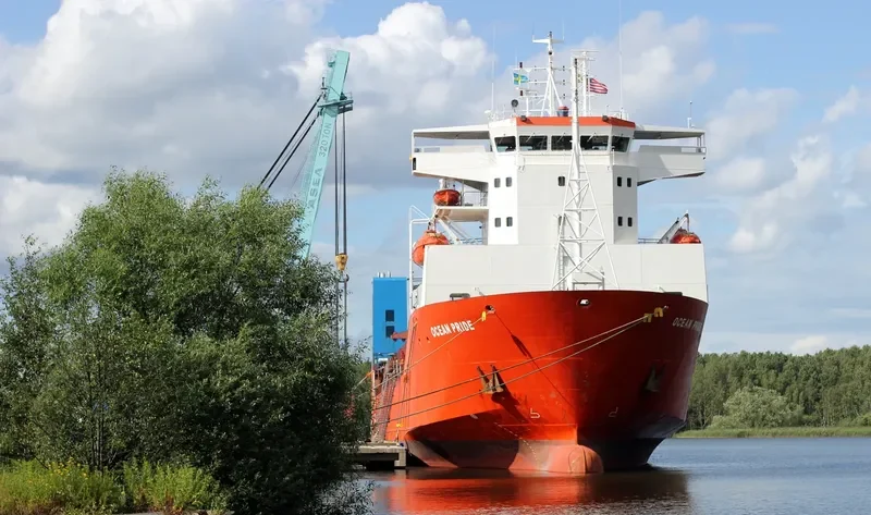 FLEET LEADER Ro-Ro IMO 9220639 photo 7