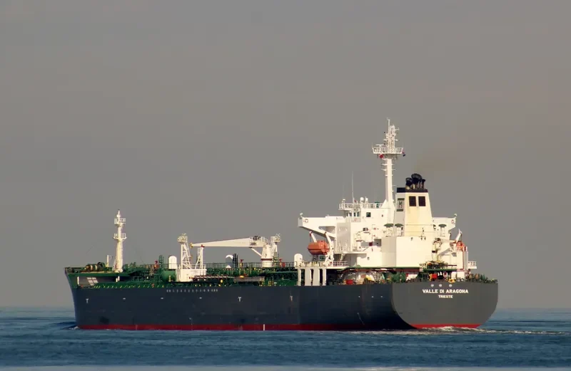 BIRDHUM Tanker IMO 9220914 photo 5