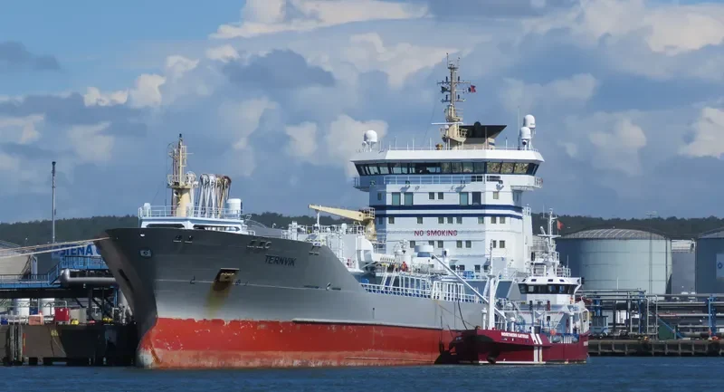 TERNVIK Tanker IMO 9221267 photo 3