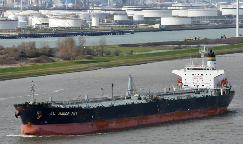 EL JUNIOR PNT Tanker IMO 9221657 photo 3
