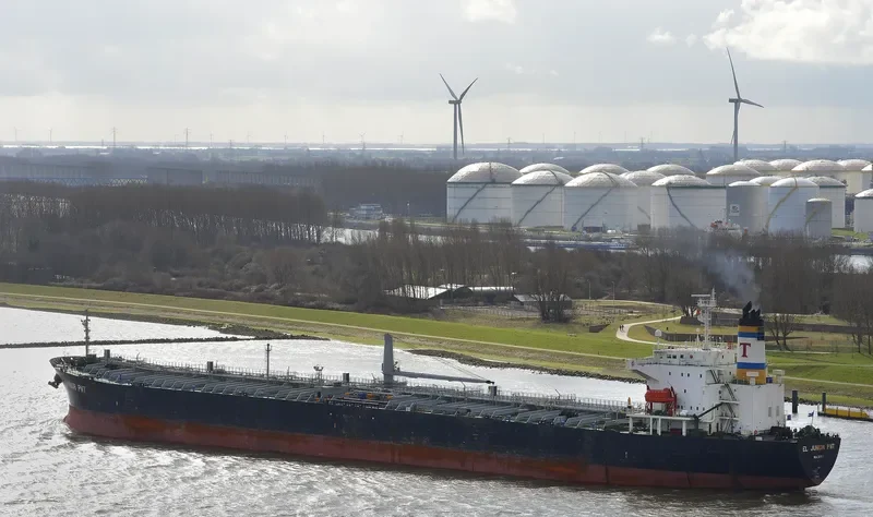 EL JUNIOR PNT Tanker IMO 9221657 photo 4