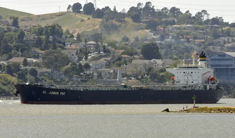EL JUNIOR PNT Tanker IMO 9221657 photo 10