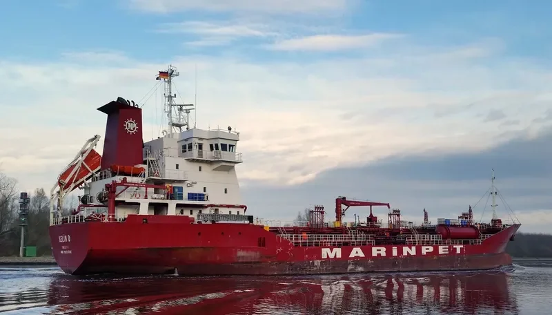 SELIN D Tanker IMO 9221786 photo 4