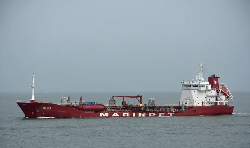 SELIN D Tanker IMO 9221786 photo 7