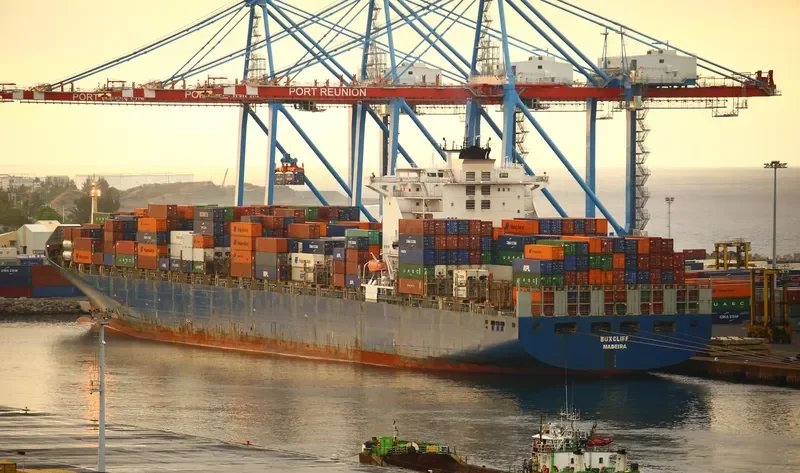 BUXCLIFF Container Ship IMO 9221815 photo 8