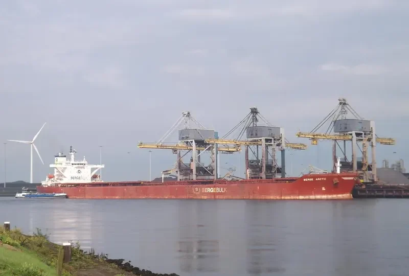 BERGE ARCTIC Bulk Carrier IMO 9221906 photo 8
